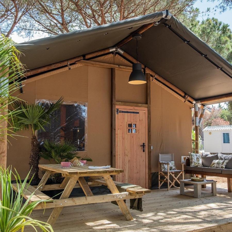 Camping Vilanova Park Виланова-и-ла-Желтру Экстерьер фото